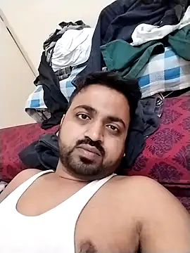 Snapshot of Vij717 chatting on March 11, 2025, 2:40 pm Vij717 online show from March 11, 2025, 2:40 pm