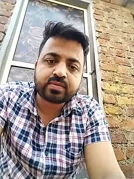 Snapshot of Vij717 chatting on March 15, 2025, 10:35 am Vij717 online show from March 15, 2025, 10:35 am