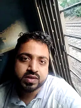Snapshot of Vij717 chatting on March 16, 2025, 12:33 pm Vij717 online show from March 16, 2025, 12:33 pm