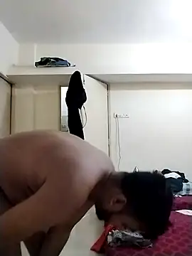 Snapshot of Vij717 chatting on March 19, 2025, 1:10 am Vij717 online show from March 19, 2025, 1:10 am