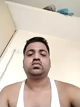 Snapshot of Vij717 chatting on September 13, 2025, 1:49 am Vij717 online show from September 13, 2025, 1:49 am