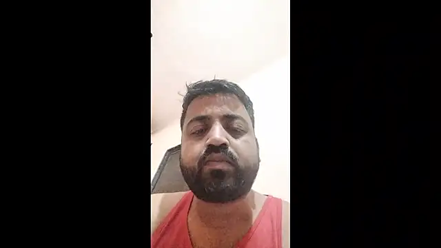 Snapshot of Vij717 chatting on December 15, 2025, 9:52 pm Vij717 online show from December 15, 2025, 9:52 pm