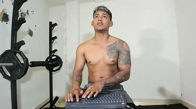 Blackhot000 online show from February 28, 2025, 1:26 am