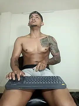 Blackhot000 online show from March 19, 2025, 10:44 am