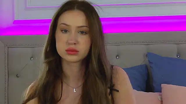 Snapshot of Jackie_White_ chatting on September 13, 2025, 3:06 am Jackie White online show from September 13, 2025, 3:06 am