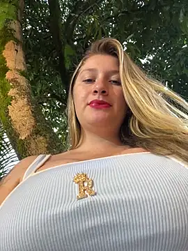 Snapshot of aurora_coldd chatting on February 13, 2026, 10:39 pm aurora coldd online show from February 13, 2026, 10:39 pm