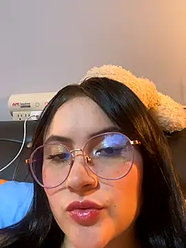 Snapshot of ValentinaOrtiz3 chatting on October 11, 2025, 2:22 am ValentinaOrtiz3 online show from October 11, 2025, 2:22 am