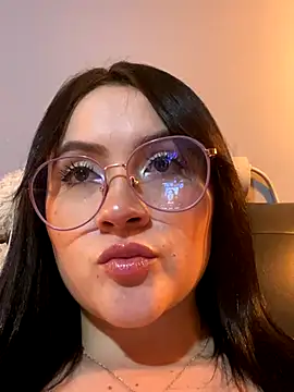 Snapshot of ValentinaOrtiz3 chatting on October 18, 2025, 3:42 am ValentinaOrtiz3 online show from October 18, 2025, 3:42 am