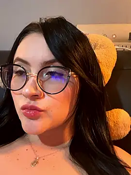 ValentinaOrtiz3 online show from January 19, 2026, 2:26 am