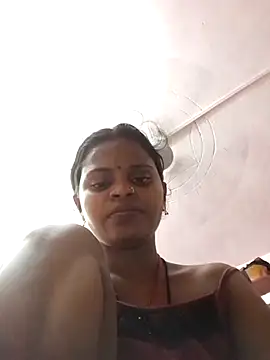 Hot couple493 online show from July 26, 2026, 7:54 pm