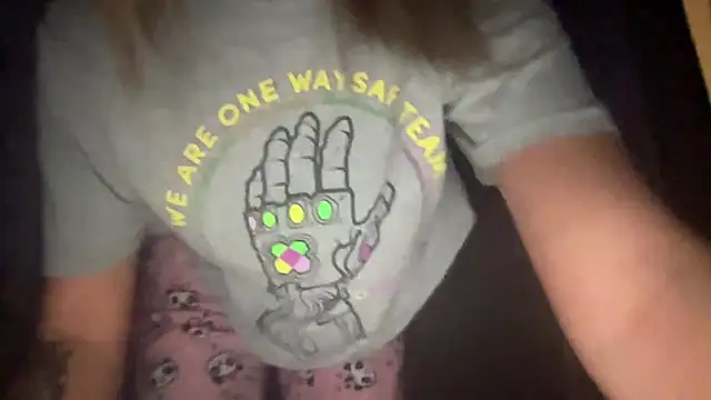 Snapshot of sarrah_rossy chatting on November 5, 2025, 9:48 pm sarrah rossy online show from November 5, 2025, 9:48 pm