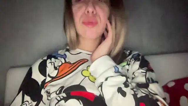 sarrah rossy online show from November 23, 2025, 10:31 pm