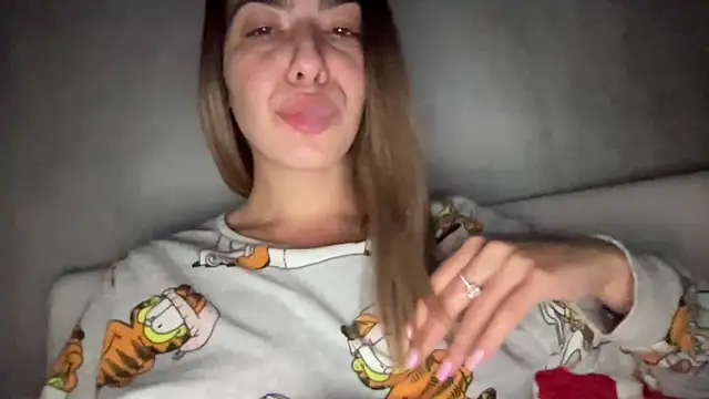 sarrah rossy online show from November 28, 2025, 10:12 pm