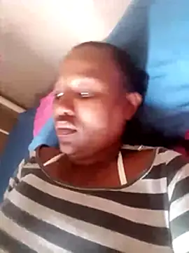 Snapshot of Coco_Nile chatting on June 10, 2026, 9:41 am Coco Nile online show from June 10, 2026, 9:41 am