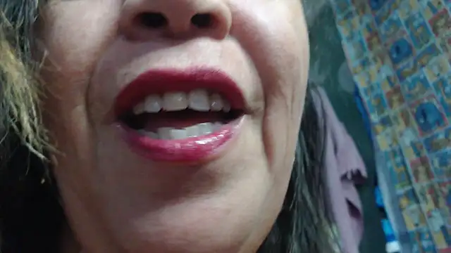 Snapshot of alina_maturehot chatting on March 5, 2025, 8:00 am alina maturehot online show from March 5, 2025, 8:00 am