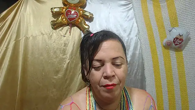 Snapshot of alina_maturehot chatting on March 18, 2025, 12:47 pm alina maturehot online show from March 18, 2025, 12:47 pm