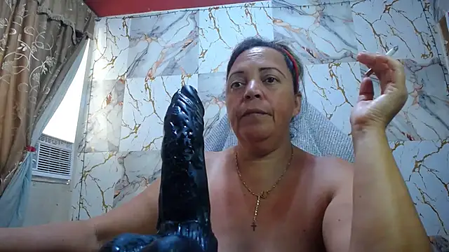 Snapshot of alina_maturehot chatting on May 11, 2026, 2:45 pm alina maturehot online show from May 11, 2026, 2:45 pm