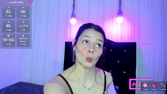 nicky angel1 online show from December 3, 2025, 7:01 pm