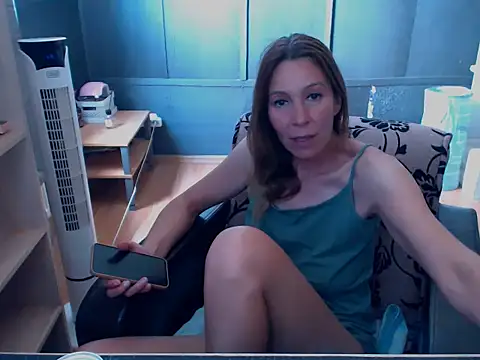 Snapshot of hannaha chatting on June 10, 2026, 12:37 pm hannaha online show from June 10, 2026, 12:37 pm