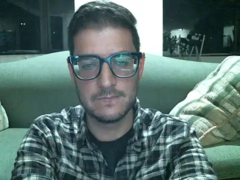 Snapshot of quitomanec chatting on July 8, 2026, 1:10 am quitomanec online show from July 8, 2026, 1:10 am
