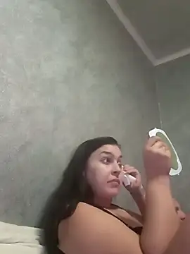 Greta Tamar online show from October 9, 2025, 6:06 pm