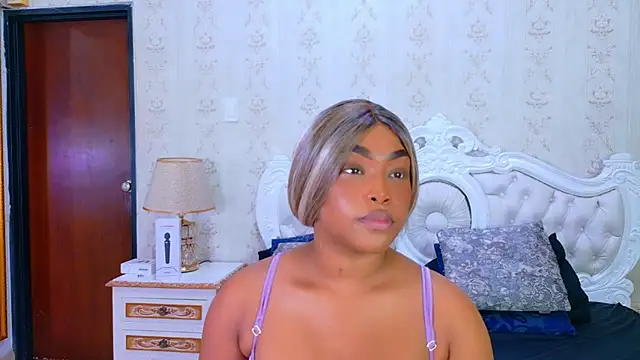 TianahGlow online show from November 12, 2025, 8:19 pm