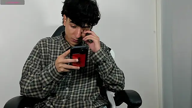 salvatore montt online show from March 1, 2025, 5:52 am