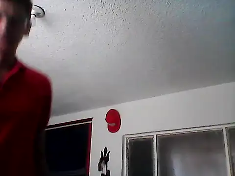 Snapshot of Luiyi1997 chatting on February 10, 2025, 3:32 pm Luiyi1997 online show from February 10, 2025, 3:32 pm