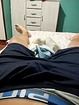 Snapshot of Luiyi1997 chatting on February 11, 2025, 3:50 am Luiyi1997 online show from February 11, 2025, 3:50 am