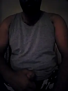 Snapshot of cuckold123 chatting on October 26, 2025, 2:39 am cuckold123 online show from October 26, 2025, 2:39 am