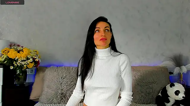 Tina Mart online show from October 11, 2025, 11:53 am