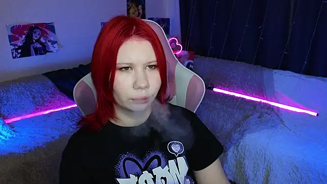 Snapshot of Little_kitsune1707 chatting on February 25, 2025, 4:14 am Little kitsune1707 online show from February 25, 2025, 4:14 am