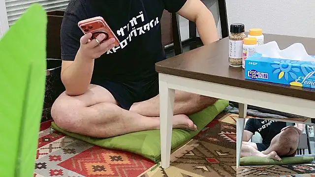 YARASERO-kun online show from November 10, 2025, 12:04 pm