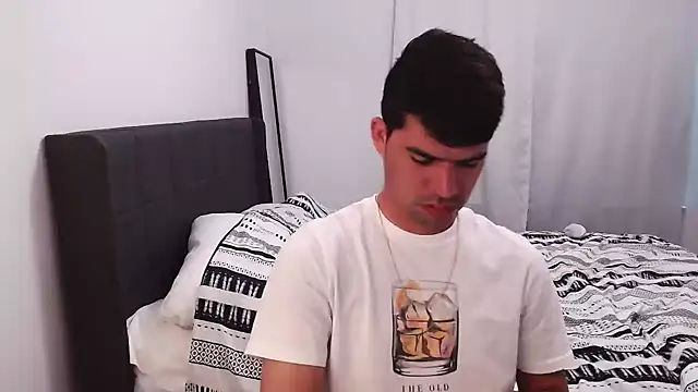 Snapshot of lancebrek chatting on March 11, 2025, 1:45 pm lancebrek online show from March 11, 2025, 1:45 pm