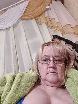 Snapshot of Violet5364 chatting on January 18, 2026, 9:07 pm Violet5364 online show from January 18, 2026, 9:07 pm