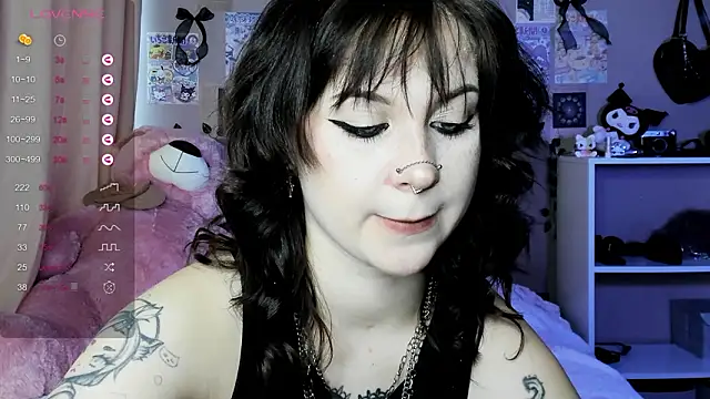 marynixoxo online show from February 17, 2026, 10:56 am