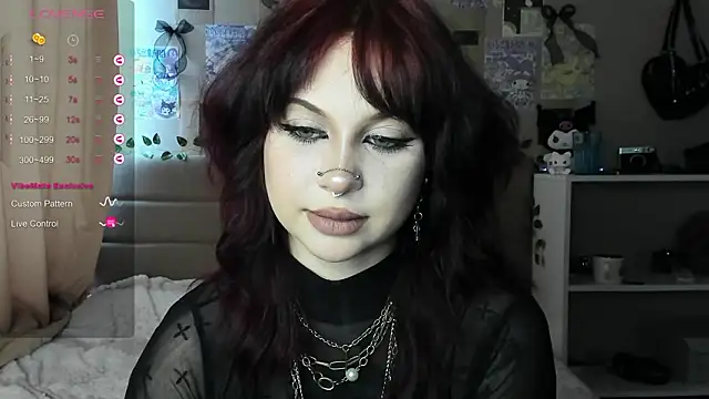 marynixoxo online show from March 19, 2026, 12:42 pm