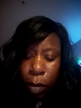 Jazmine-Valentine online show from October 24, 2025, 4:31 am