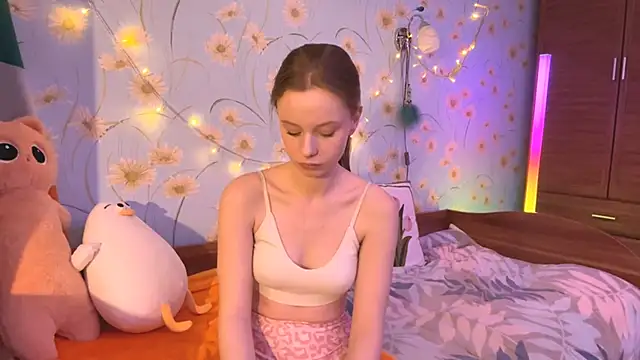 BeckyDwinell online show from February 13, 2025, 9:30 am