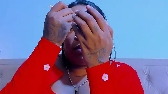 emma purple  online show from March 17, 2025, 6:32 pm