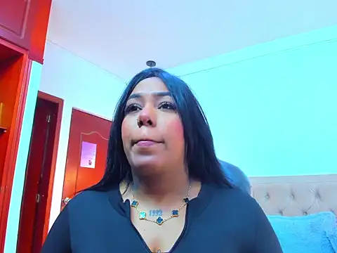 emma purple  online show from September 30, 2025, 12:21 pm