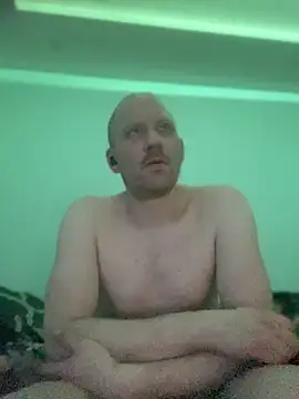 Krzysiekg123 online show from March 1, 2025, 5:20 am