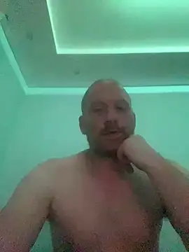 Krzysiekg123 online show from October 7, 2025, 5:10 pm