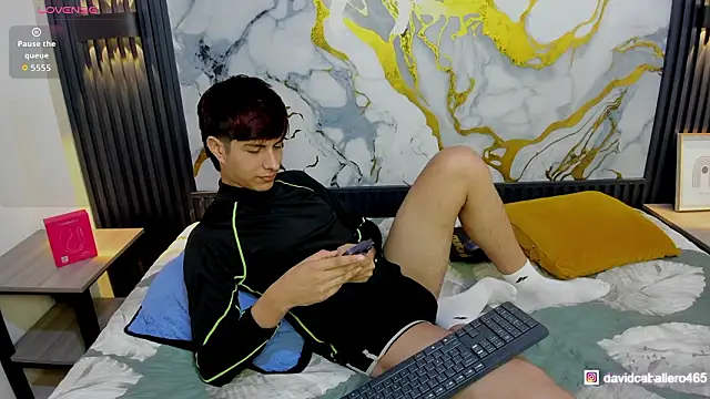 Estiv18  online show from February 20, 2026, 6:26 am