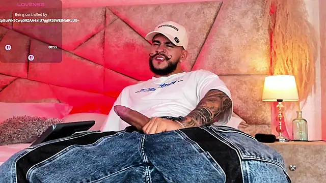 DickGriffith  online show from November 9, 2025, 10:52 pm