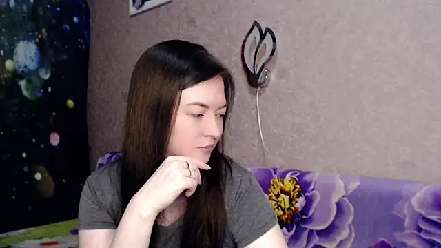 babysue89 online show from April 24, 2026, 4:37 am