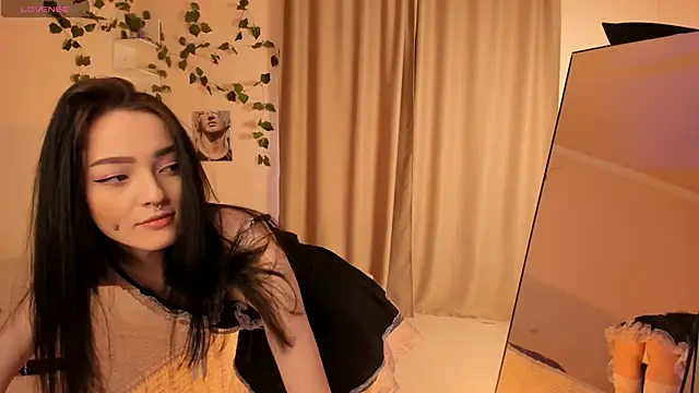 Bella  Faith online show from March 16, 2025, 5:36 am