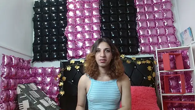 poisondost hot online show from February 14, 2025, 4:52 pm