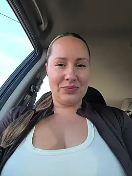 Mona Plus online show from November 9, 2025, 8:01 am