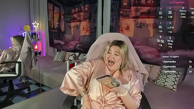 MargoBryan online show from February 28, 2025, 9:01 pm